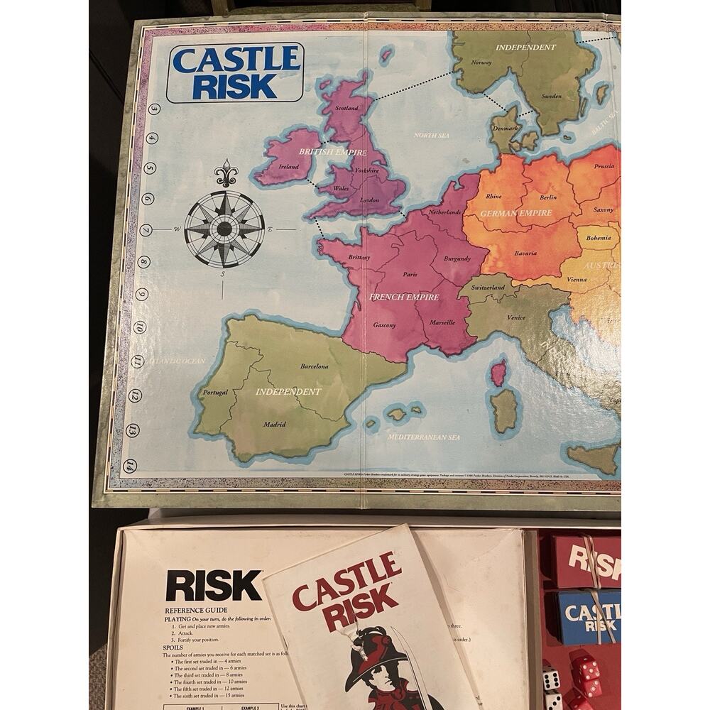 Vtg Castle Risk Risk 2 In 1 Board Game - Picture 8 of 12